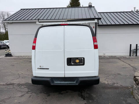 2020 Chevrolet Express 2500
