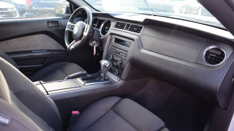 2010 Ford Mustang V6