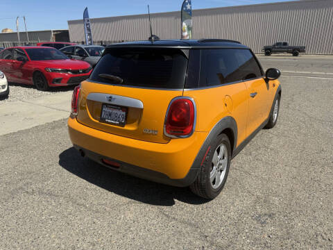 2015 MINI Hardtop 2 Door Cooper