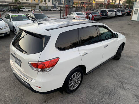 2014 Nissan Pathfinder SV