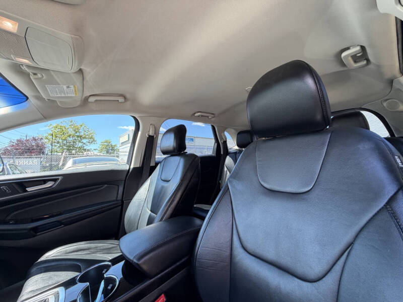 2016 Ford Edge Titanium
