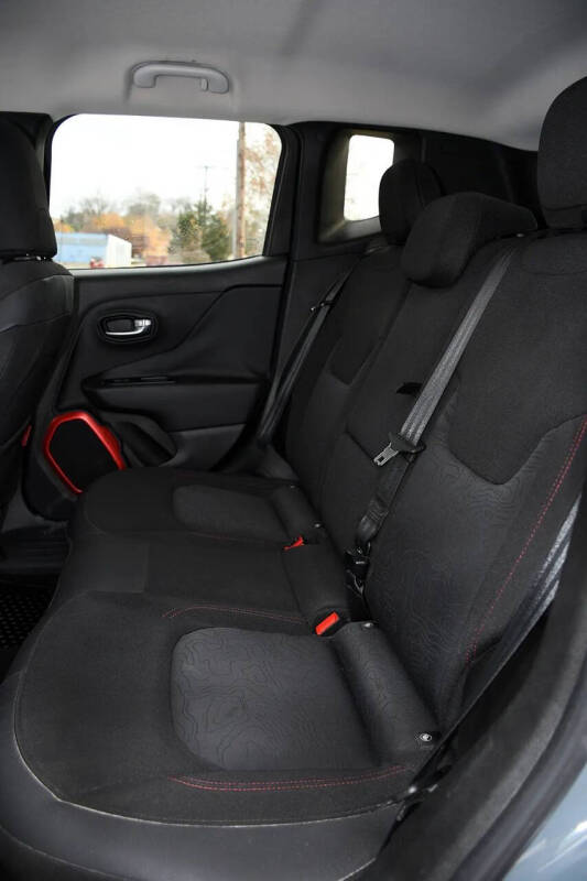 2017 Jeep Renegade Trailhawk