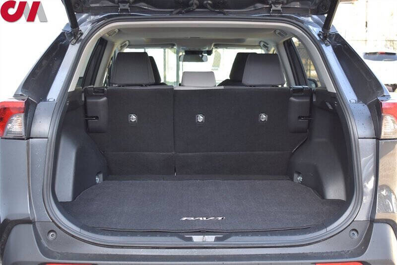 2019 Toyota RAV4 Hybrid XLE