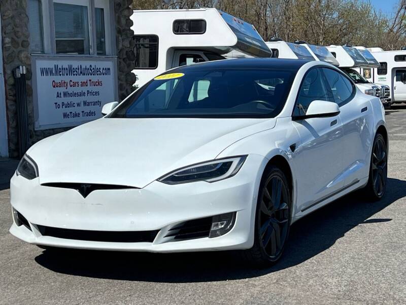 Used 2017 Tesla Model S 75D with VIN 5YJSA1E26HF189983 for sale in Worcester, MA