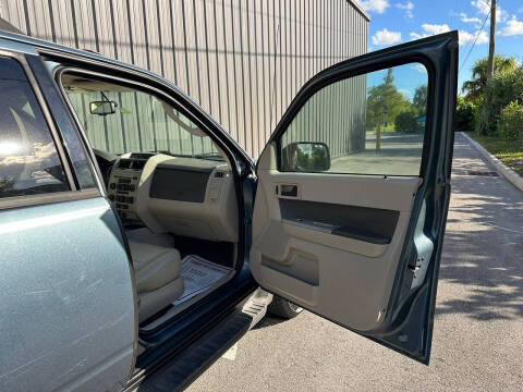 2011 Ford Escape XLT