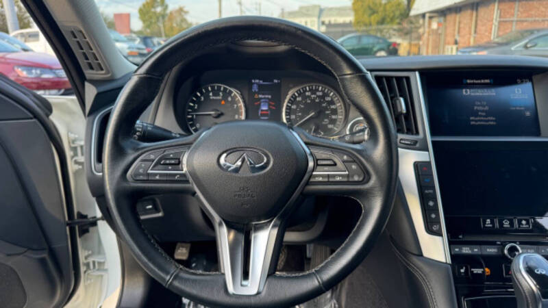 2021 Infiniti Q50 Luxe