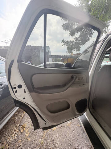 2006 Toyota Sequoia SR5