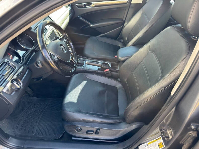 2016 Volkswagen Passat 1.8T SE