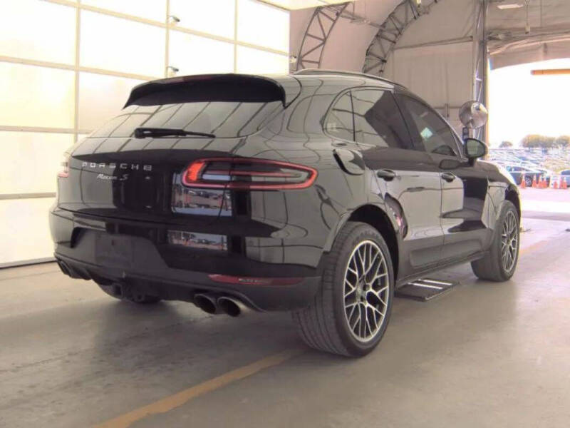 2016 Porsche Macan S