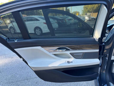 2017 BMW 7 Series 740i