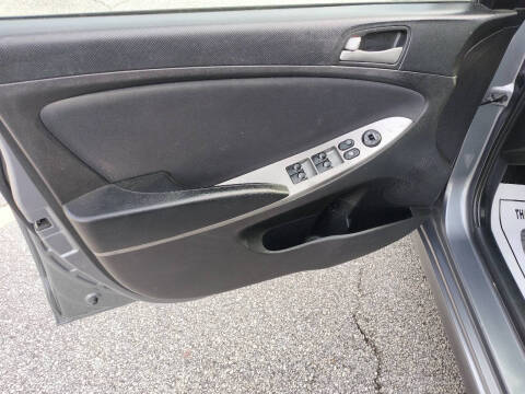 2016 Hyundai Accent SE