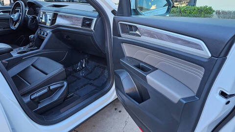 2023 Volkswagen Atlas Cross Sport SE