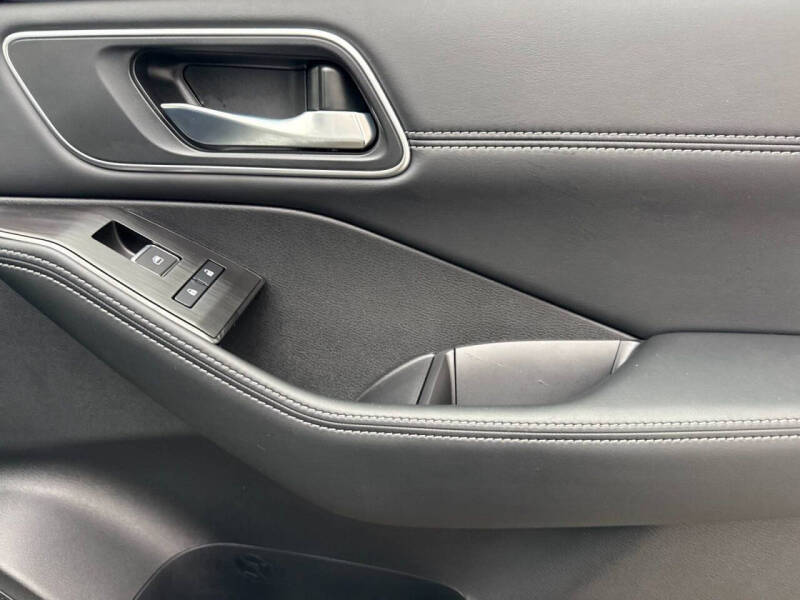 2024 Nissan Rogue Platinum