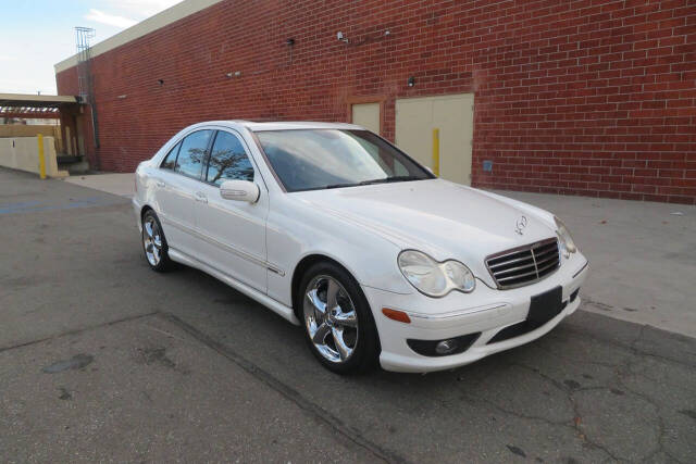 2005 Mercedes-Benz C-Class for sale at The Car Vendor LLC in Bellflower, CA