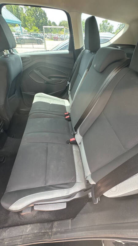 2016 Ford Escape S