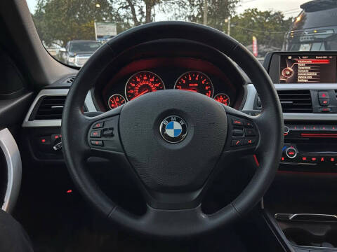 2016 BMW 3 Series 320i