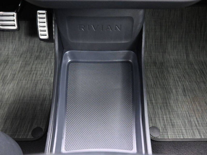 2023 Rivian R1S Launch Edition