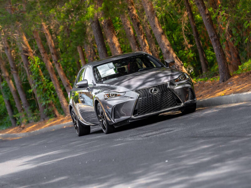 2017 Lexus IS 200t