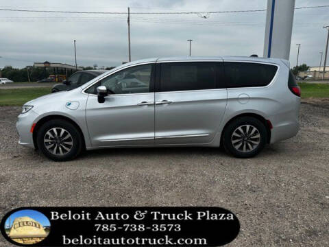 2023 Chrysler Pacifica Plug-In Hybrid for sale at BELOIT AUTO & TRUCK PLAZA INC in Beloit KS