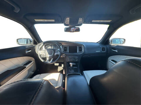 2016 Dodge Charger SXT