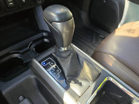 2017 Toyota Tacoma Limited