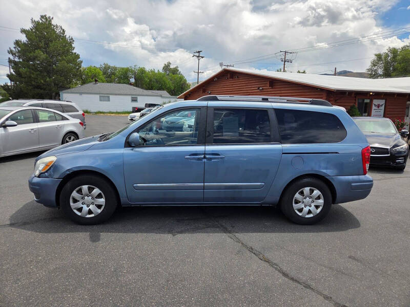 2007 Hyundai Entourage GLS