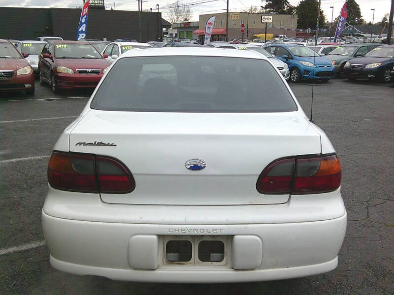 2003 Chevrolet Malibu Base photo 22