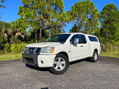 2004 Nissan Titan for sale at VICTORY LANE AUTO SALES in Port Richey FL