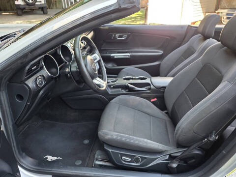 2015 Ford Mustang V6