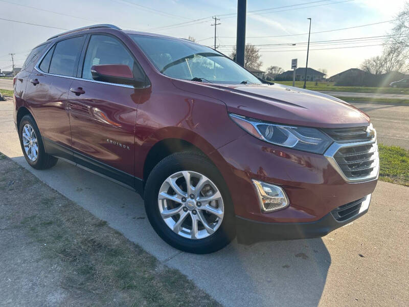 Used 2018 Chevrolet Equinox LT with VIN 2GNAXSEV9J6264706 for sale in Oak Creek, WI