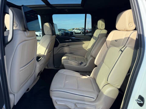 2024 Cadillac Escalade ESV Premium Luxury