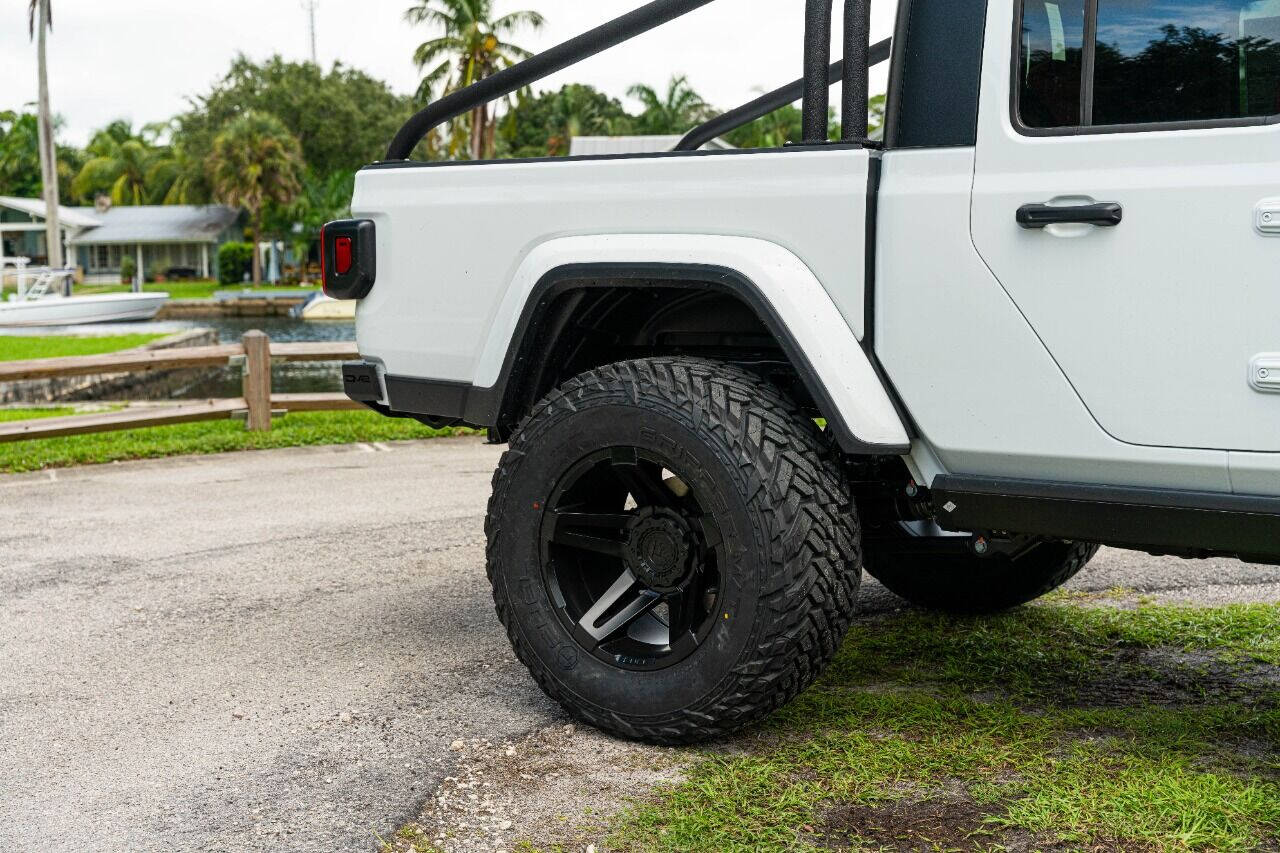 2020 JEEP Gladiator Pickup - $57,999