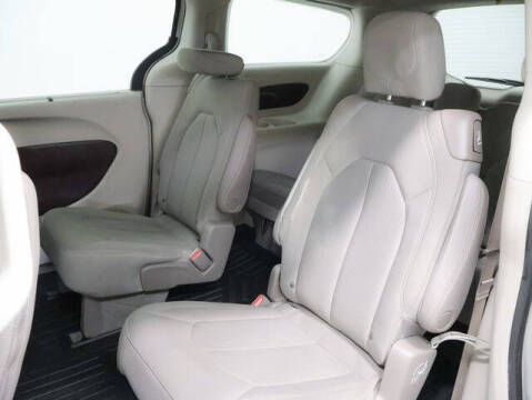 2021 Chrysler Pacifica Touring