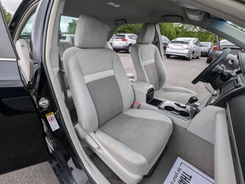 2014 Toyota Camry Hybrid LE