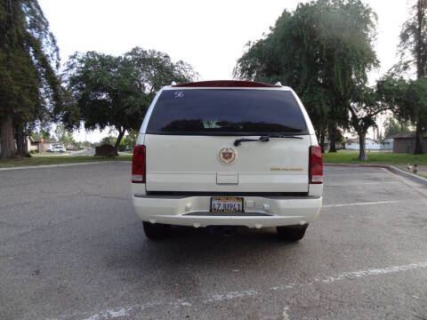 2003 Cadillac Escalade