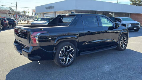 2025 Chevrolet Silverado EV RST