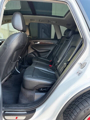 2012 Audi Q5 3.2 quattro Premium Plus