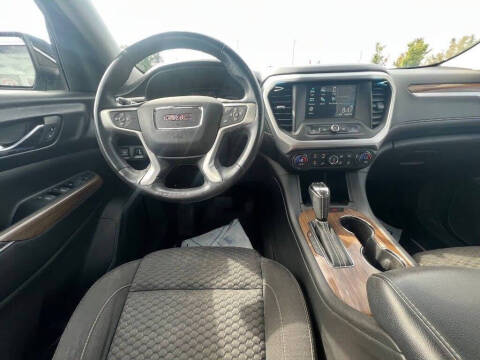 2017 GMC Acadia SLE-1
