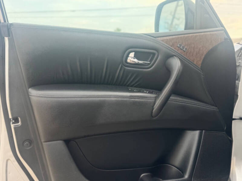 2017 Infiniti QX80 Signature Edition