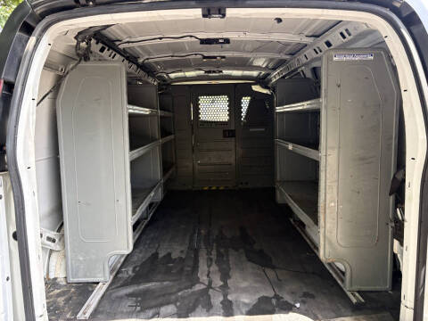 2016 GMC Savana 2500