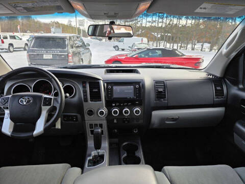 2016 Toyota Sequoia SR5