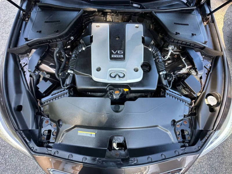 2014 Infiniti Q50 Premium