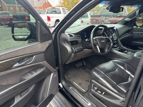 2016 Cadillac Escalade ESV Platinum