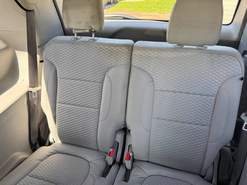 2017 GMC Acadia SLE-2