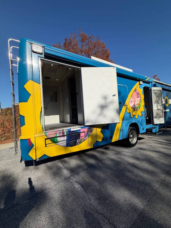 2010 Freightliner Mobile Classroom