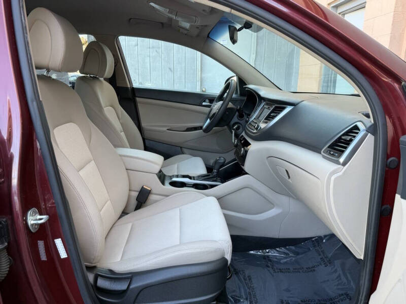 2017 Hyundai Tucson SE