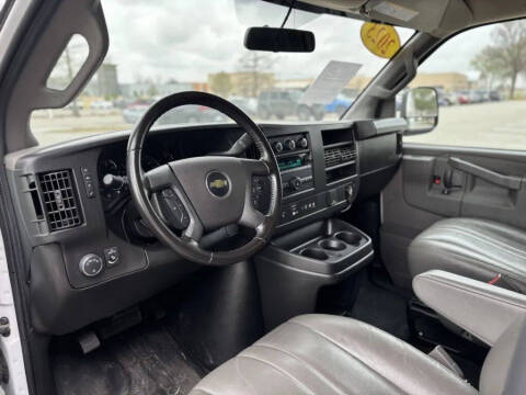 2023 Chevrolet Express 2500