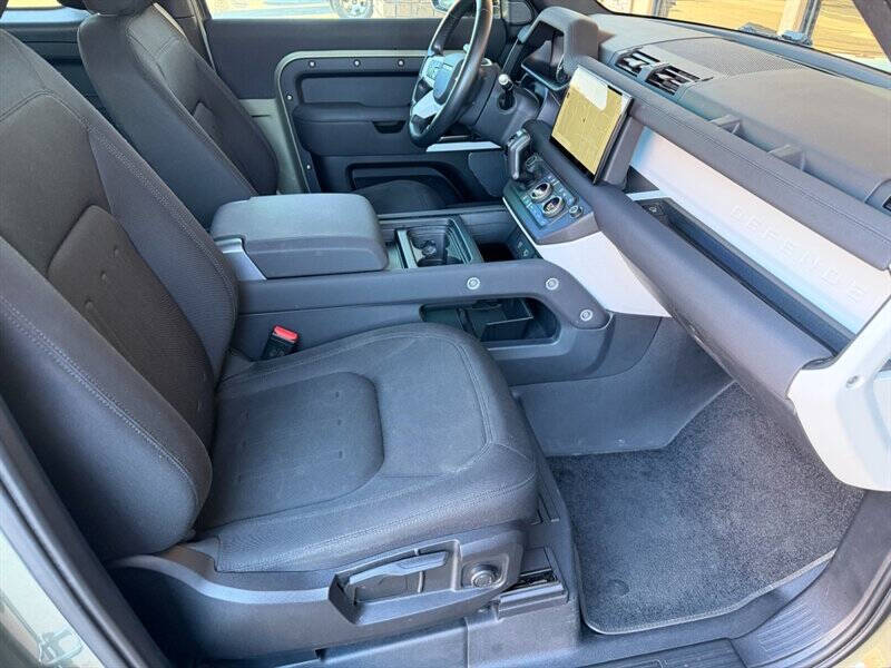 2022 Land Rover Defender 90 Standard