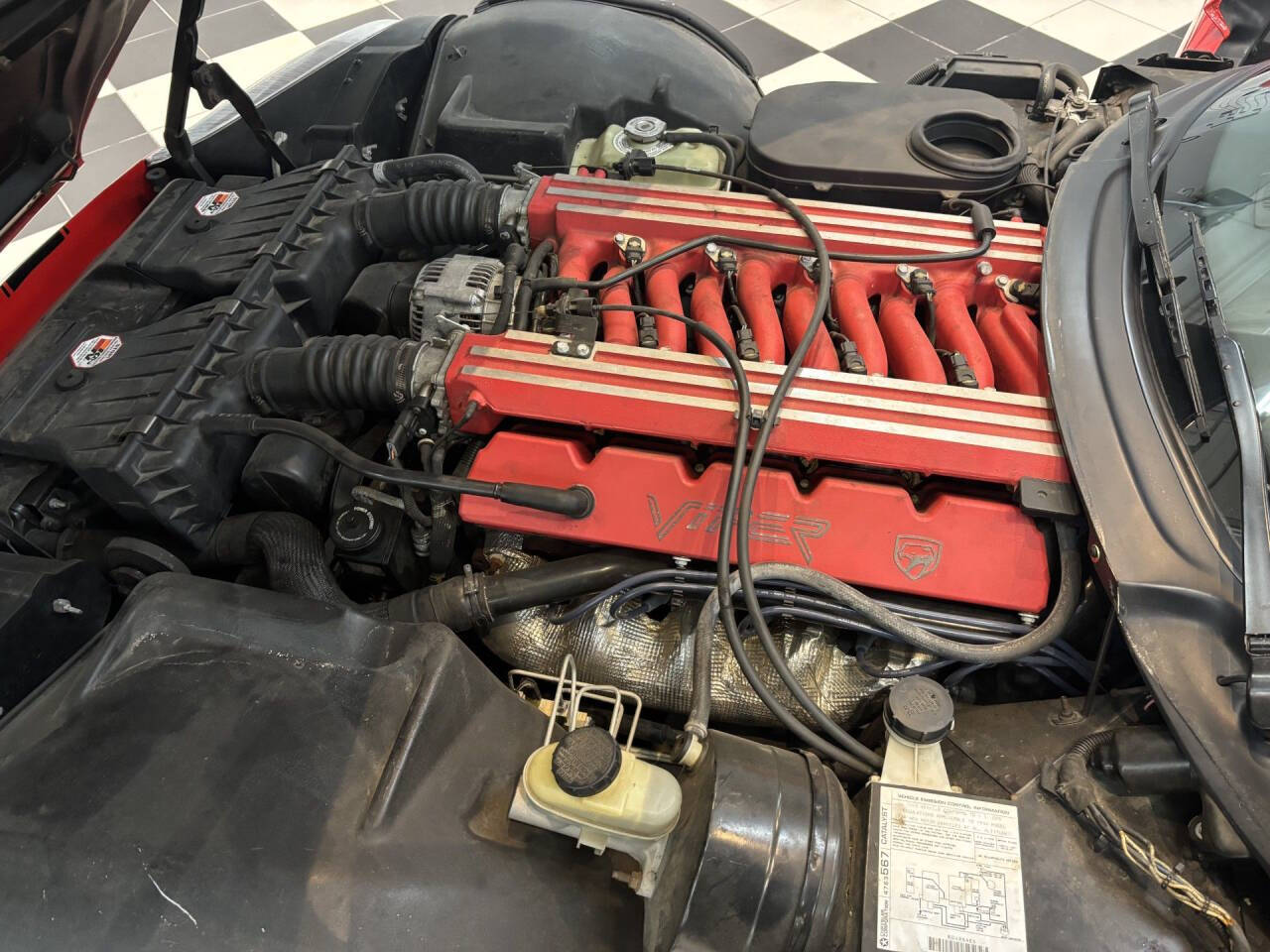 1994 Dodge Viper 29