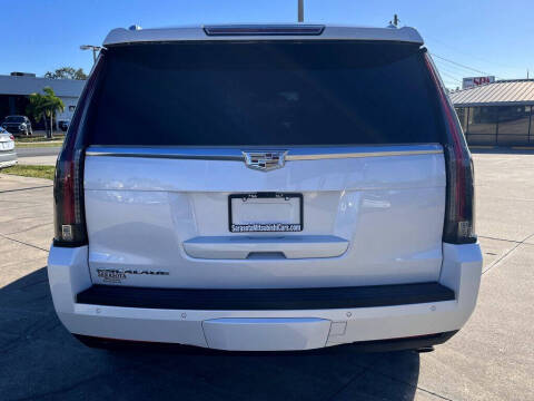 2019 Cadillac Escalade Luxury